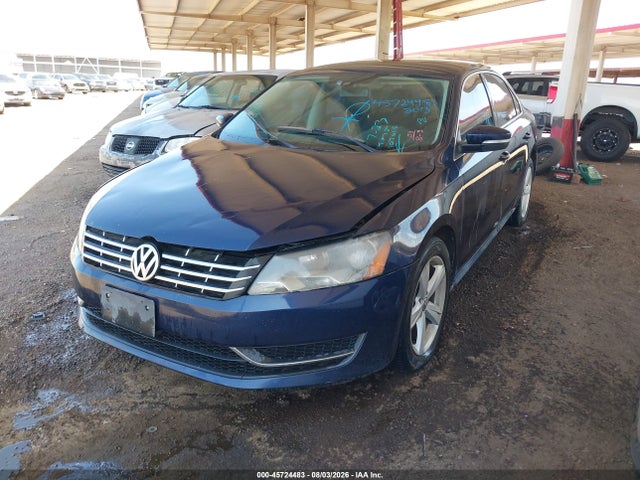 2013 Volkswagen Passat 2.5l Se მანქანა იყიდება აუქციონზე, vin: 1VWBP7A38DC107014, აუქციონის ნომერი: 45724483