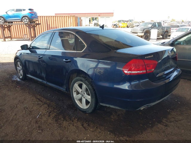 2013 Volkswagen Passat 2.5l Se მანქანა იყიდება აუქციონზე, vin: 1VWBP7A38DC107014, აუქციონის ნომერი: 45724483