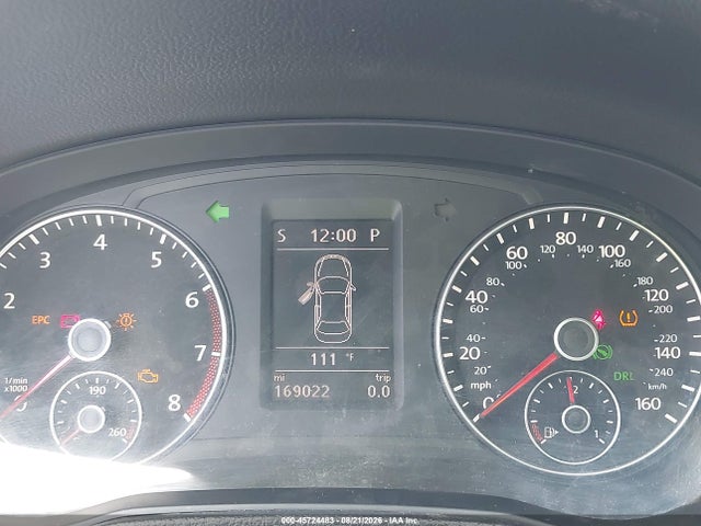 2013 Volkswagen Passat 2.5l Se მანქანა იყიდება აუქციონზე, vin: 1VWBP7A38DC107014, აუქციონის ნომერი: 45724483