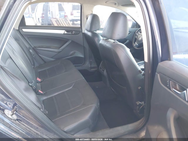 2013 Volkswagen Passat 2.5l Se მანქანა იყიდება აუქციონზე, vin: 1VWBP7A38DC107014, აუქციონის ნომერი: 45724483