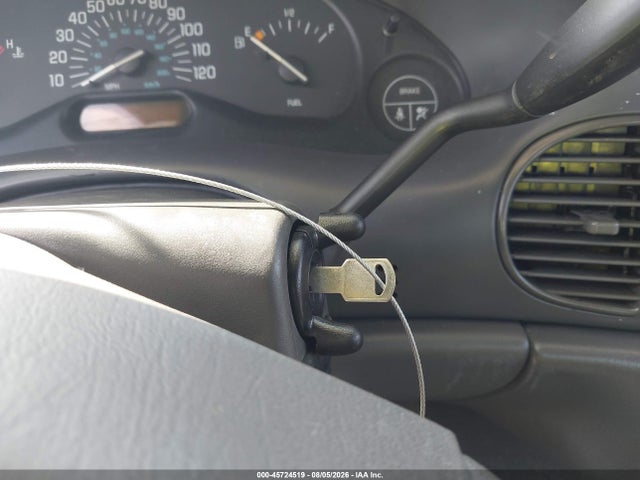 45724519 :رقم المزاد ، 2G4WS52J021258707 vin ، 2002 Buick Century Custom مزاد بيع