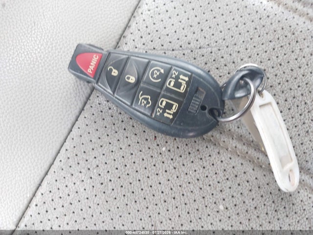 2010 Chrysler Town & Country Touring Plus მანქანა იყიდება აუქციონზე, vin: 2A4RR8D19AR398857, აუქციონის ნომერი: 45724535