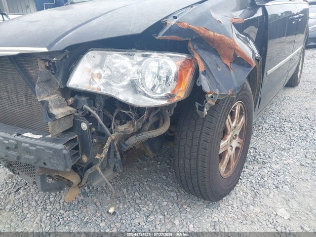 2010 Chrysler Town & Country Touring Plus მანქანა იყიდება აუქციონზე, vin: 2A4RR8D19AR398857, აუქციონის ნომერი: 45724535