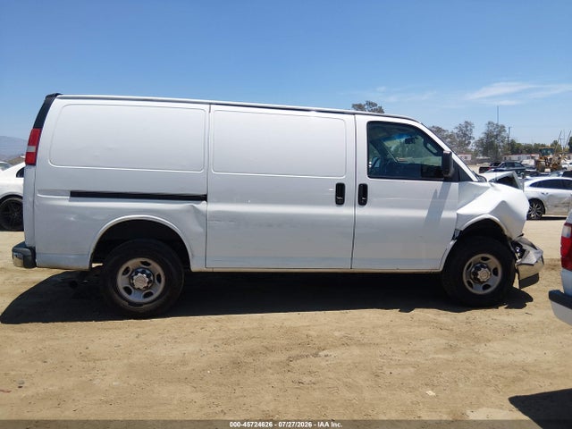 Chevrolet Express 2500 Work Van 2017 1GCWGAFF1H1118393 Image 13