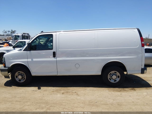 Auction sale of the 2017 Chevrolet Express 2500 Work Van, vin: 1GCWGAFF1H1118393, lot number: 45724626