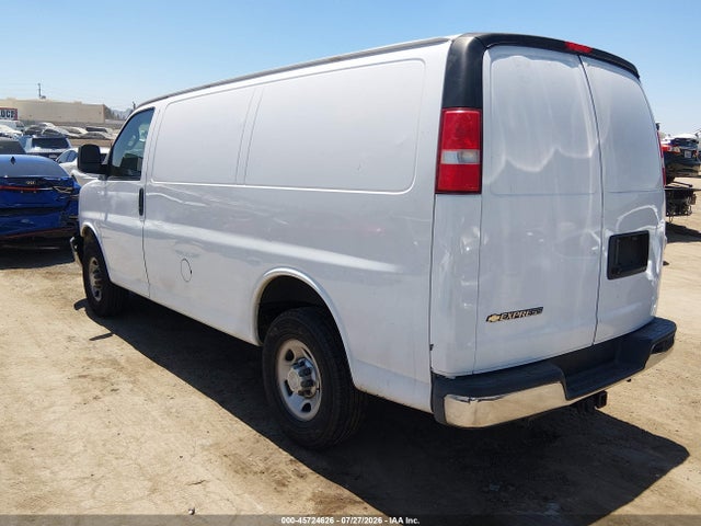 Chevrolet Express 2500 Work Van 2017 1GCWGAFF1H1118393 Image 3