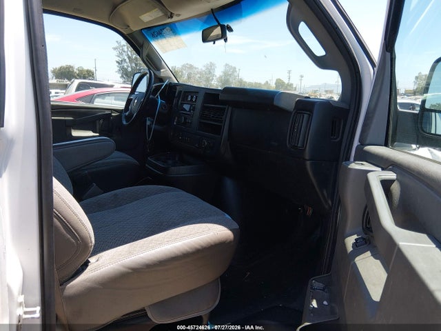 Chevrolet Express 2500 Work Van 2017 1GCWGAFF1H1118393 Image 5