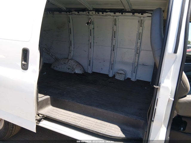 Chevrolet Express 2500 Work Van 2017 1GCWGAFF1H1118393 Image 8