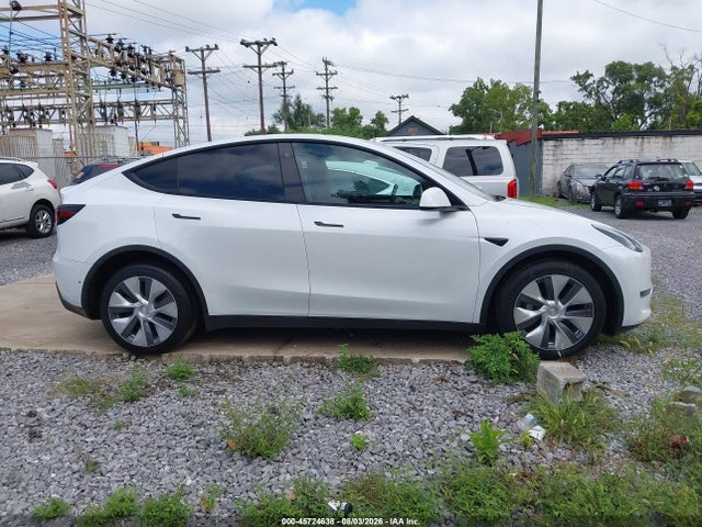 Продаж на аукціоні авто 2023 Tesla Model Y Awd/long Range Dual Motor All-wheel Drive, vin: 7SAYGDEE3PA042300, номер лоту: 45724638