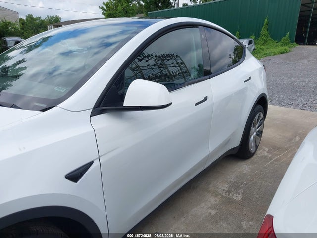 Продаж на аукціоні авто 2023 Tesla Model Y Awd/long Range Dual Motor All-wheel Drive, vin: 7SAYGDEE3PA042300, номер лоту: 45724638