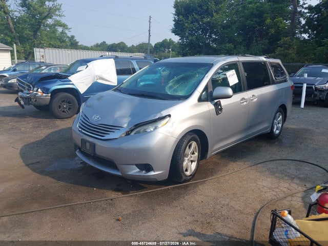 Aukcja sprzedaży 2015 Toyota Sienna Le 8 Passenger, vin: 5TDKK3DC5FS656550, numer aukcji: 45724689