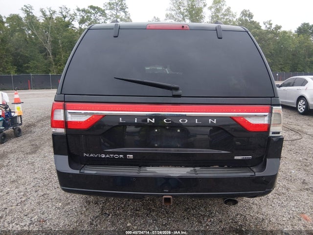 Продажа на аукционе авто 2015 Lincoln Navigator L, vin: 5LMJJ3JT4FEJ05690, номер лота: 45724714