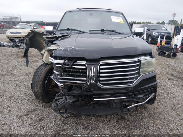 Продажа на аукционе авто 2015 Lincoln Navigator L, vin: 5LMJJ3JT4FEJ05690, номер лота: 45724714