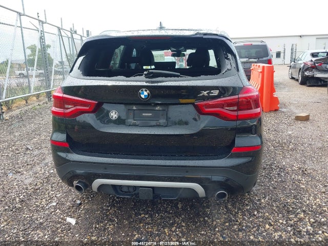 45724716 :رقم المزاد ، 5UXTR9C51JLC80401 vin ، 2018 Bmw X3 Xdrive30i مزاد بيع