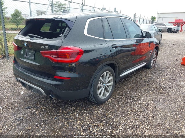 45724716 :رقم المزاد ، 5UXTR9C51JLC80401 vin ، 2018 Bmw X3 Xdrive30i مزاد بيع