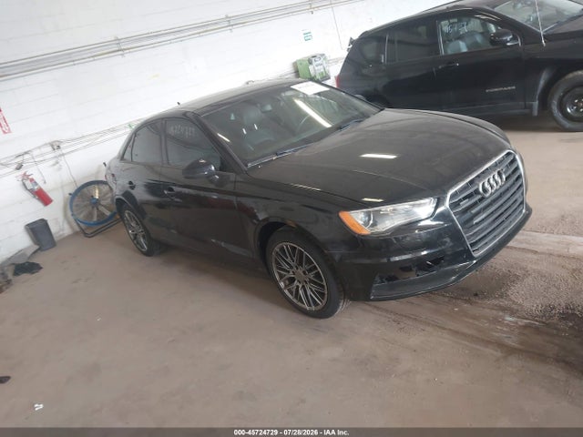 Продаж на аукціоні авто 2015 Audi A3 2.0t Premium, vin: WAUBFGFF5F1010602, номер лоту: 45724729