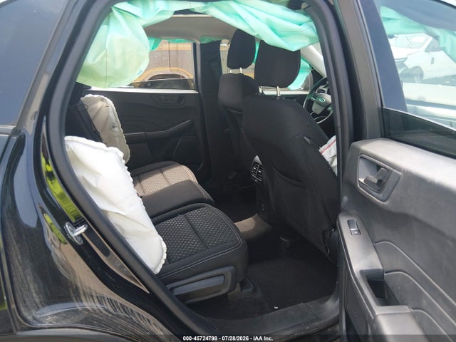 1FMCU0GN2PUA00566 Ford Escape Active
