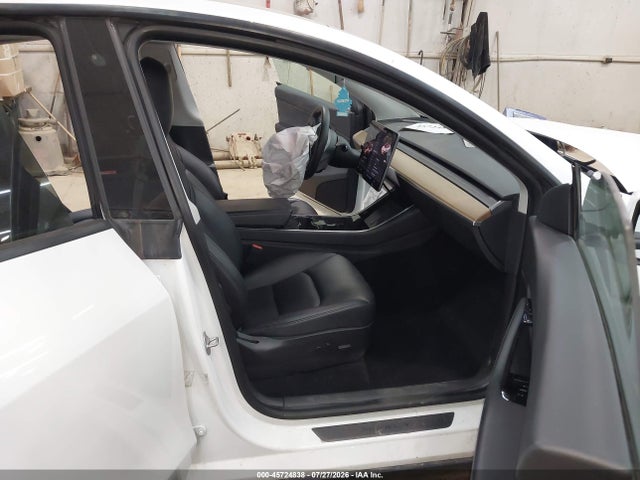 Продажа на аукционе авто 2020 Tesla Model Y Long Range Dual Motor All-wheel Drive, vin: 5YJYGDEE7LF017054, номер лота: 45724838
