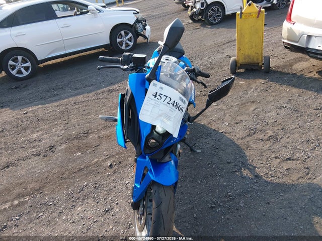 45724860 :رقم المزاد ، JS1EM13B5R7102597 vin ، 2024 Suzuki Gsx800 F مزاد بيع