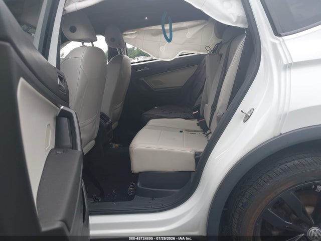Продажа на аукционе авто 2021 Volkswagen Tiguan 2.0t Se/2.0t Se R-line Black/2.0t Sel, vin: 3VV2B7AX7MM111172, номер лота: 45724895