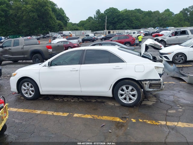 2011 Toyota Camry Le მანქანა იყიდება აუქციონზე, vin: 4T1BF3EK0BU675065, აუქციონის ნომერი: 45725035