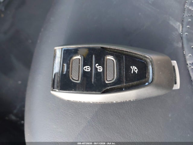 SCFRMFGW6SGM15750 Aston Martin Db12 Volante