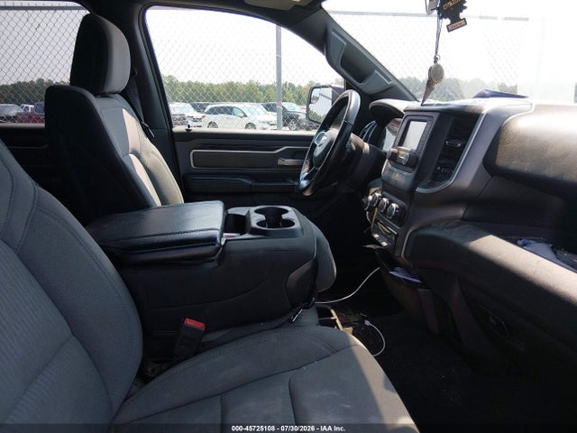 2022 Ram 1500 Big Horn  4x2 6'4 Box მანქანა იყიდება აუქციონზე, vin: 1C6RREBT4NN273722, აუქციონის ნომერი: 45725108