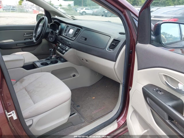 KIA SEDONA LX 2016 KNDMB5C15G6085776 Image 5