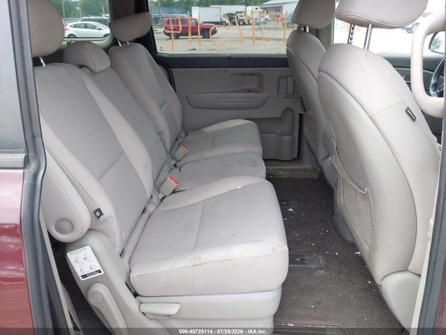 KIA SEDONA LX 2016 KNDMB5C15G6085776 Image 8