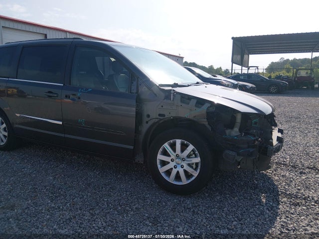 2016 Chrysler Town & Country Touring მანქანა იყიდება აუქციონზე, vin: 2C4RC1BG2GR293754, აუქციონის ნომერი: 45725137