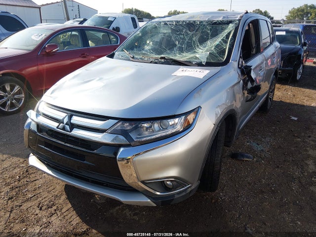 Продаж на аукціоні авто 2018 Mitsubishi Outlander Es, vin: JA4AD2A36JZ002789, номер лоту: 45725145