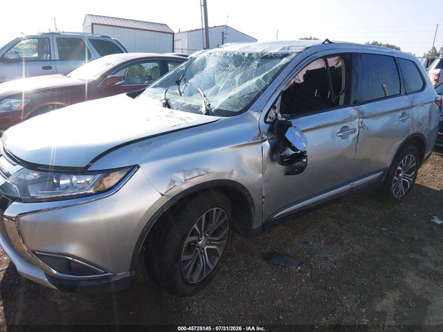 Продаж на аукціоні авто 2018 Mitsubishi Outlander Es, vin: JA4AD2A36JZ002789, номер лоту: 45725145
