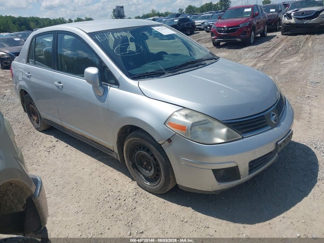 45725146 :رقم المزاد ، 3N1BC11E98L389044 vin ، 2008 Nissan Versa 1.8s مزاد بيع