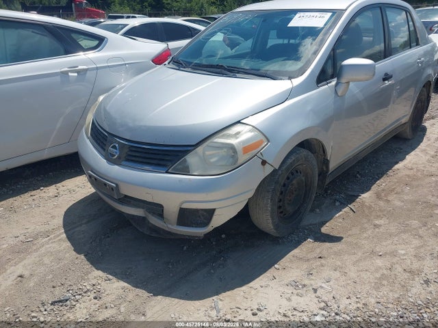 45725146 :رقم المزاد ، 3N1BC11E98L389044 vin ، 2008 Nissan Versa 1.8s مزاد بيع