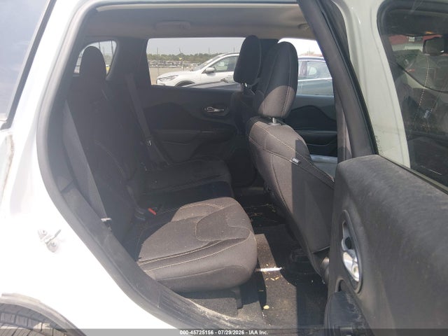 Продажа на аукционе авто 2015 Jeep Cherokee Latitude, vin: 1C4PJMCS6FW788708, номер лота: 45725156