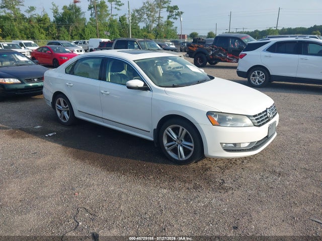 Продаж на аукціоні авто 2015 Volkswagen Passat 1.8t Sel Premium, vin: 1VWCT7A33FC053401, номер лоту: 45725188