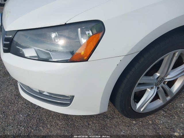 Aukcja sprzedaży 2015 Volkswagen Passat 1.8t Sel Premium, vin: 1VWCT7A33FC053401, numer aukcji: 45725188
