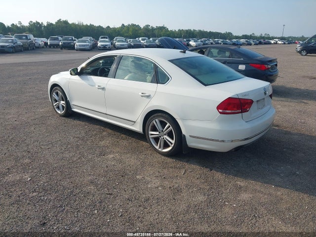 Aukcja sprzedaży 2015 Volkswagen Passat 1.8t Sel Premium, vin: 1VWCT7A33FC053401, numer aukcji: 45725188