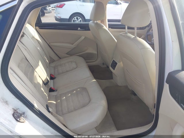 Aukcja sprzedaży 2015 Volkswagen Passat 1.8t Sel Premium, vin: 1VWCT7A33FC053401, numer aukcji: 45725188