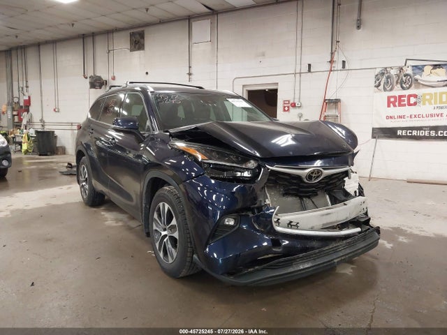 Продажа на аукционе авто 2021 Toyota Highlander Xle, vin: 5TDGZRBH3MS155799, номер лота: 45725245