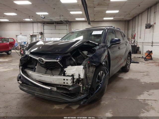 Продажа на аукционе авто 2021 Toyota Highlander Xle, vin: 5TDGZRBH3MS155799, номер лота: 45725245
