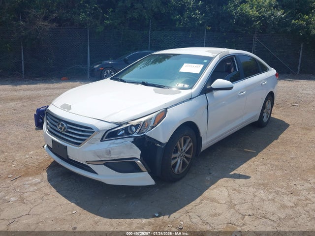 Hyundai SONATA SE 2017 5NPE24AF0HH514097 Image 2
