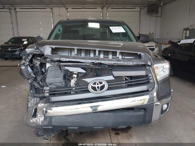 45725310 :رقم المزاد ، 5TFDW5F1XEX354653 vin ، 2014 Toyota Tundra Sr5 5.7l V8 مزاد بيع