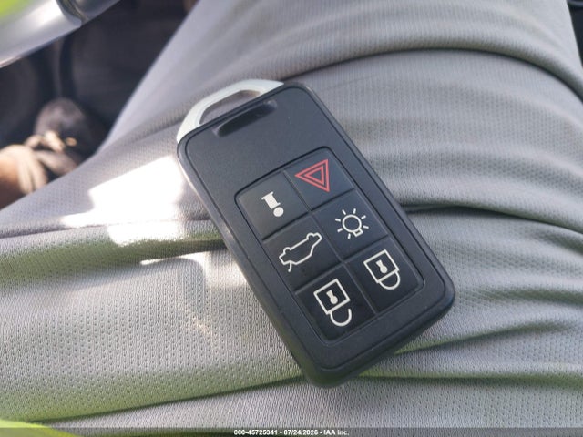 2015 Volvo S60 T5 Premier მანქანა იყიდება აუქციონზე, vin: YV1612TB7F1309011, აუქციონის ნომერი: 45725341