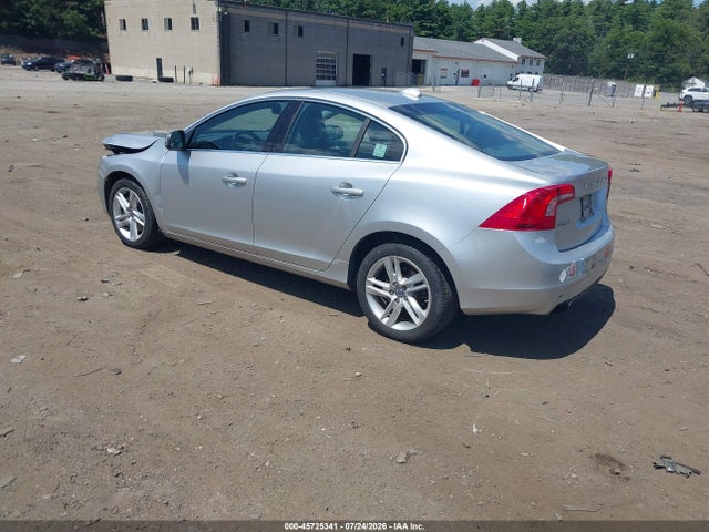 2015 Volvo S60 T5 Premier მანქანა იყიდება აუქციონზე, vin: YV1612TB7F1309011, აუქციონის ნომერი: 45725341