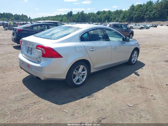 2015 Volvo S60 T5 Premier მანქანა იყიდება აუქციონზე, vin: YV1612TB7F1309011, აუქციონის ნომერი: 45725341