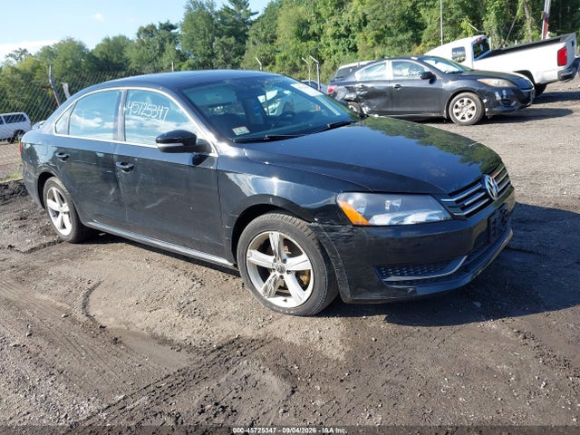 2013 Volkswagen Passat 2.5l Se მანქანა იყიდება აუქციონზე, vin: 1VWBP7A3XDC012776, აუქციონის ნომერი: 45725347