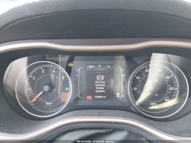 2015 Jeep Cherokee Latitude მანქანა იყიდება აუქციონზე, vin: 1C4PJLCB8FW573020, აუქციონის ნომერი: 45725362
