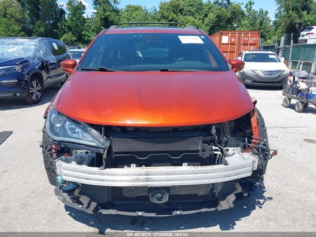 45725370 :رقم المزاد ، 2C4RC1GG2JR171637 vin ، 2018 Chrysler Pacifica Limited مزاد بيع