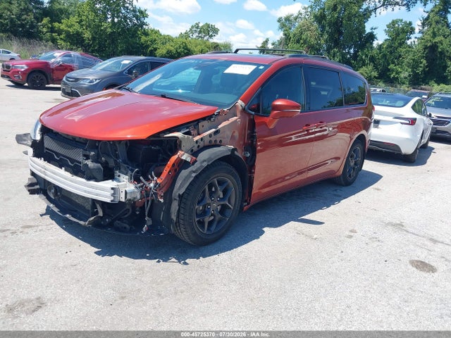 45725370 :رقم المزاد ، 2C4RC1GG2JR171637 vin ، 2018 Chrysler Pacifica Limited مزاد بيع